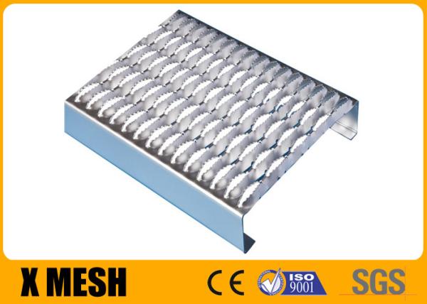Stainless 2MM Galvanized Steel Anti Slip Tread Plates 240 X 4020MM For
