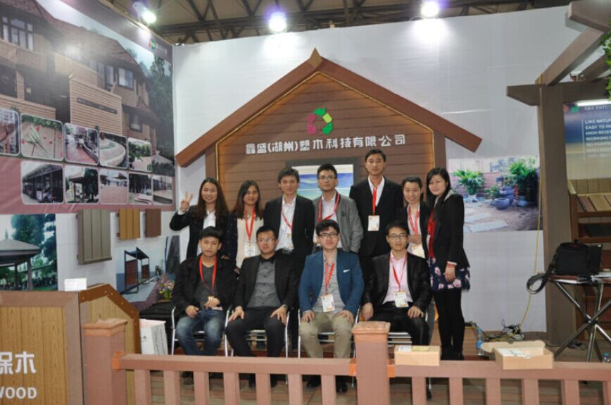 Recyclable Wood Plastic Composite Flooring Tiles 140 X 25mm Solid Composite Decking