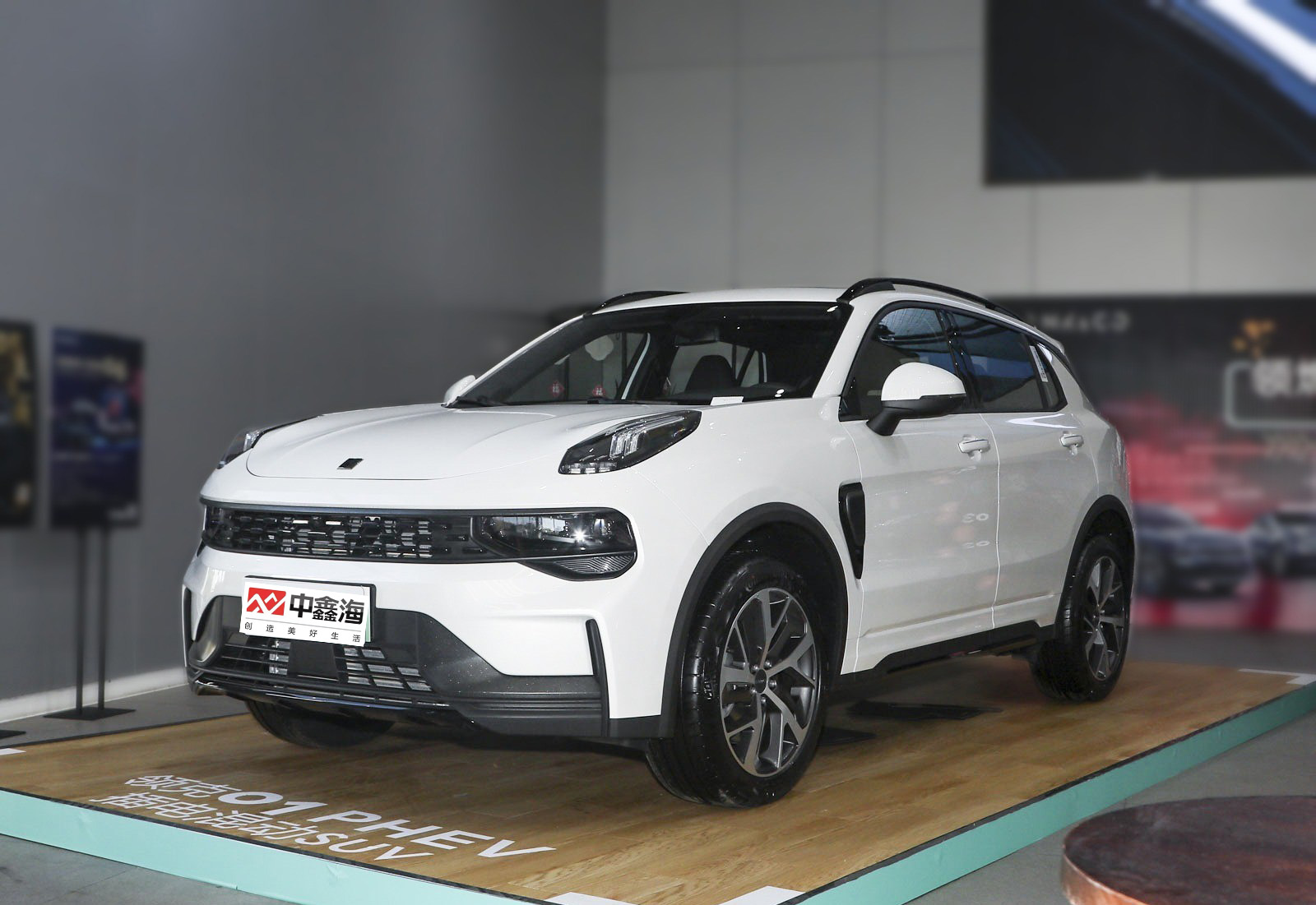 high quality new electric new car style Lynk & Co 01 New Energy 2022 1.5TD PHEV Plus personal four wheel electric recreational