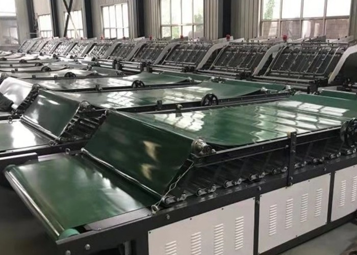 High Precision Semi Automatic Flute Laminating Machine , Corrugated Box Lamination Machine
