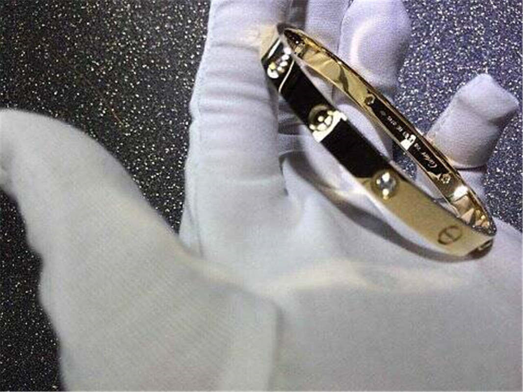 C love 4 diamo bracelet 18k gold white gold yellow gold rose gold diamond bracelet Jewelry factory in Shenzhen, China
