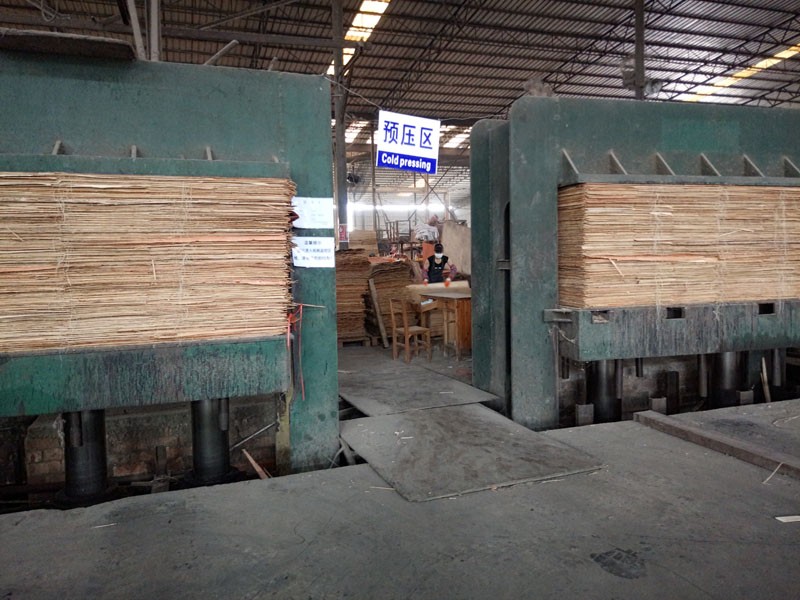 Finger Jointed Core Poplar 20mm Film Faced Plywood