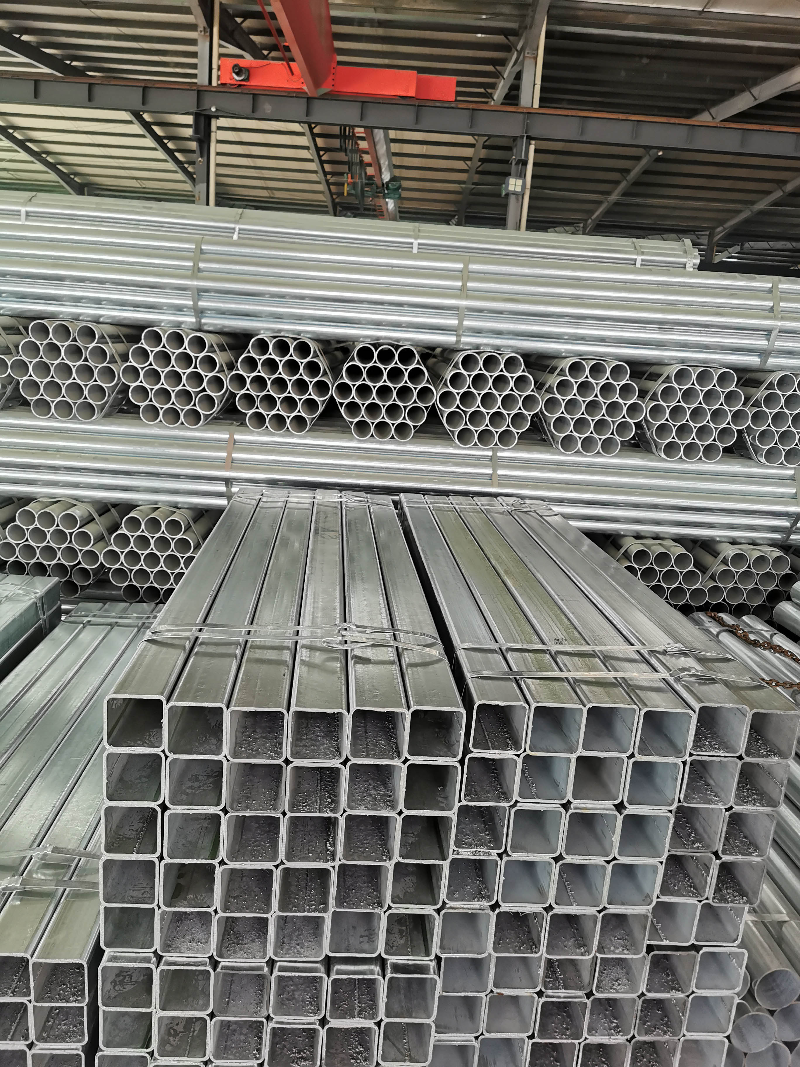 AASHTO M-180 Hot Dip Galvanized Guardrail Crash Barrier for Road Safety