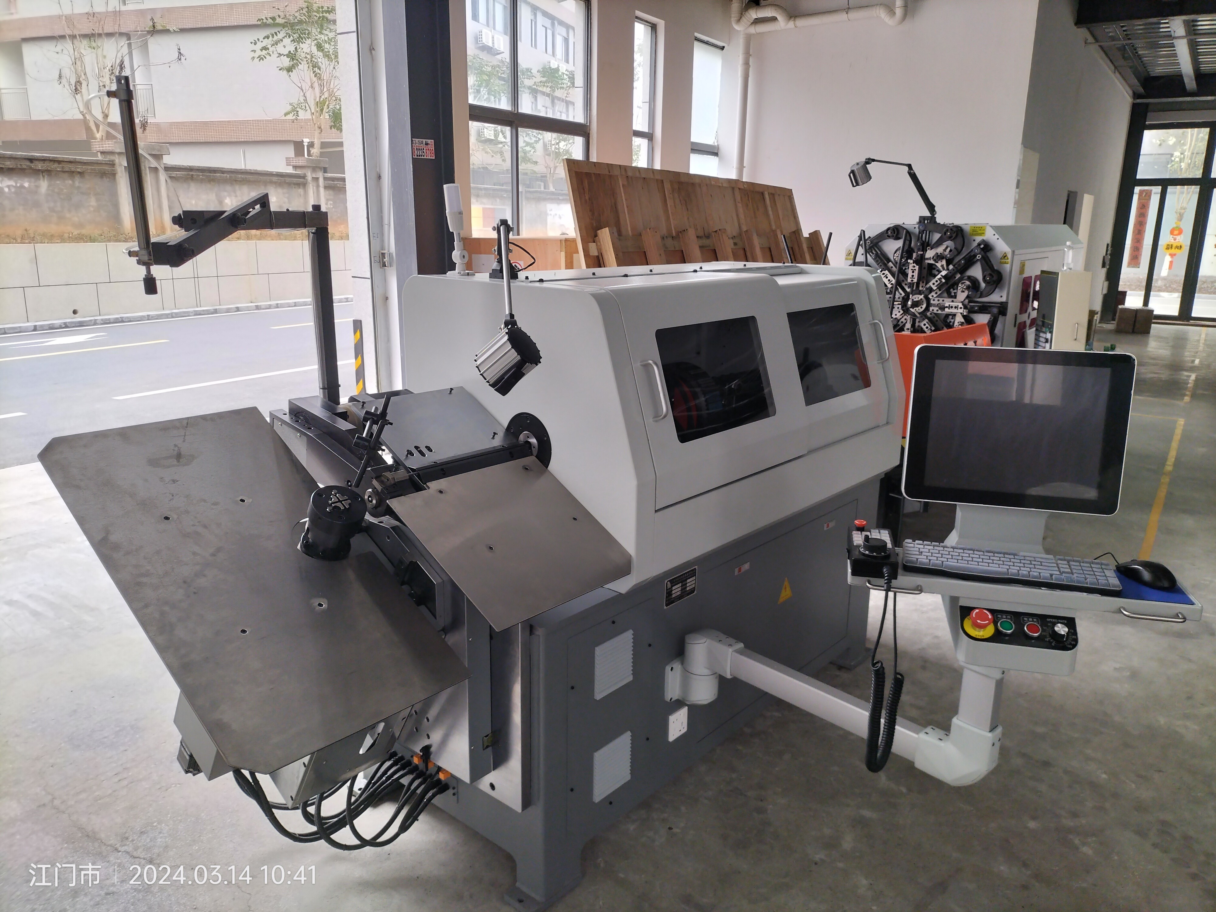 Rotary CNC Wire Bending Machine , 8 Axis 2D / 3D Wire Bender 2-10mm