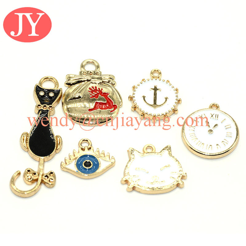 customized black enamle cat hanging plating epoxy gold metal tag