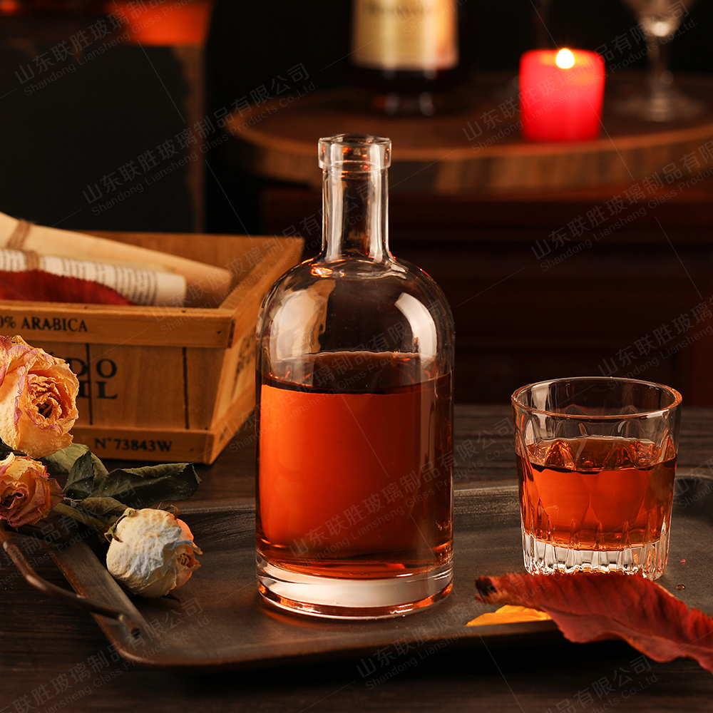 Glass Collar 500ml 700ml 750ml Round Barrique CT Spirit Glass Bottle for OEM/ODM