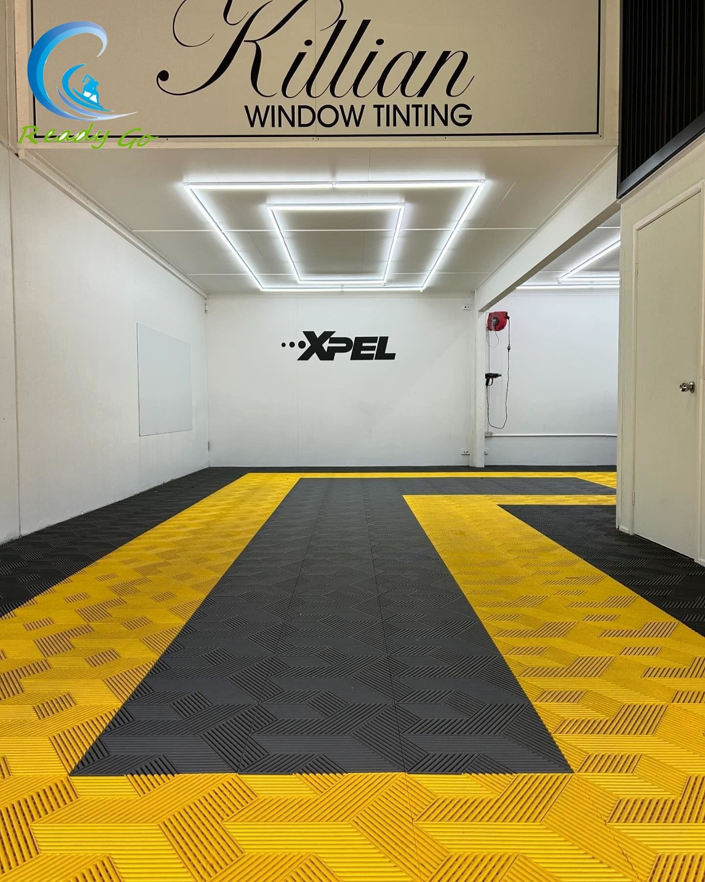 Black Interlocking Garage Tile With 15.75 X 15.75 Inches And Load Capacity 25