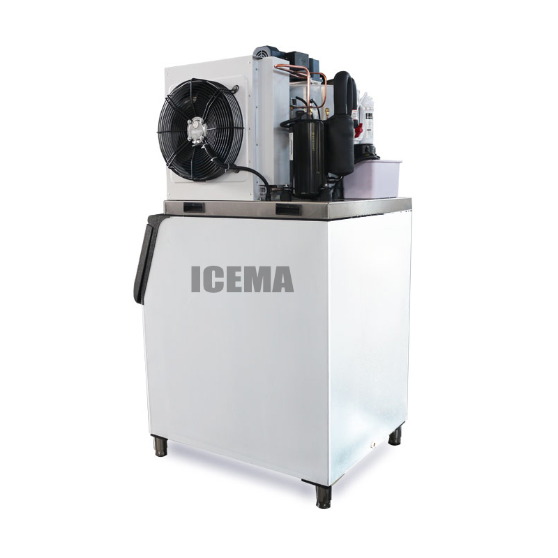 Water Cooling Condensation Way 1000kg Flake Ice Making Machine with Ice Storage Bin