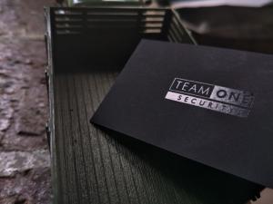 Quality High Class Foil Stamped Business Cards Customized Design Thick Black Card wholesale