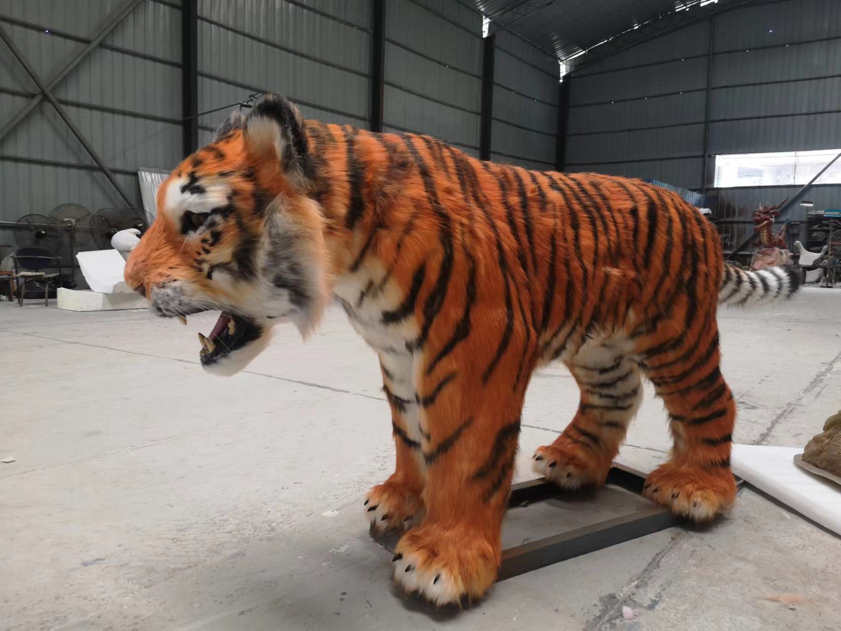 Realistic Color Animatronic Tiger Model Weather Resistant Adult Age