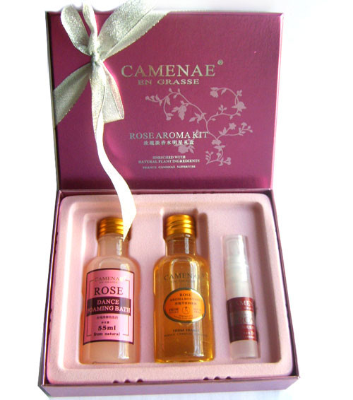 Custom design paper cosmetic packing box with EVA, plastic or flocking foam insert