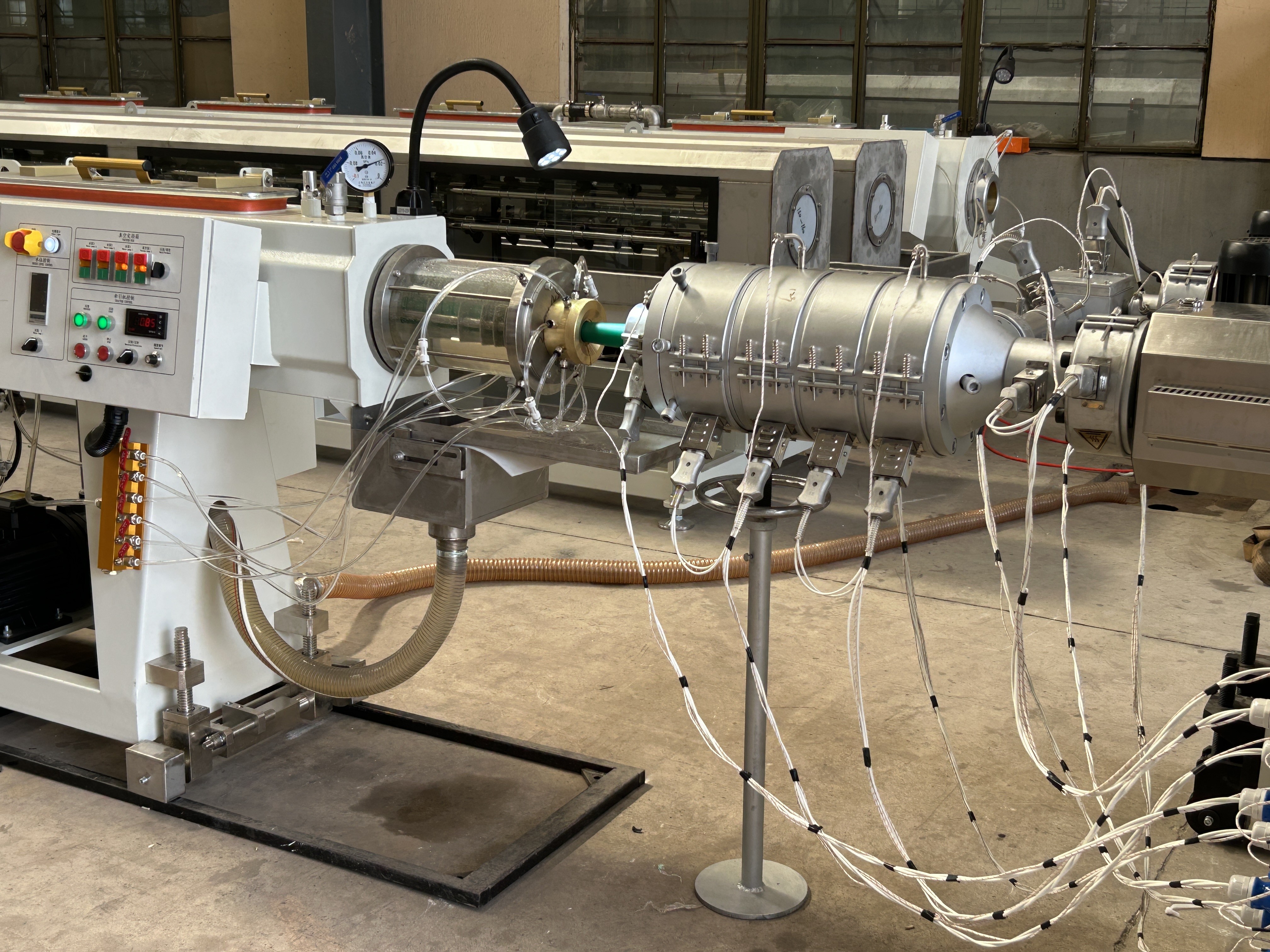 PE HDPE LDPE PPR Plastic Water Supply Pipe Tube Extrusion Production Line