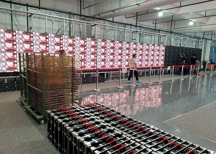 P2mm Commercial Indoor Smd LED Display 1R1G1B Small Pitch Hanging LED Screen