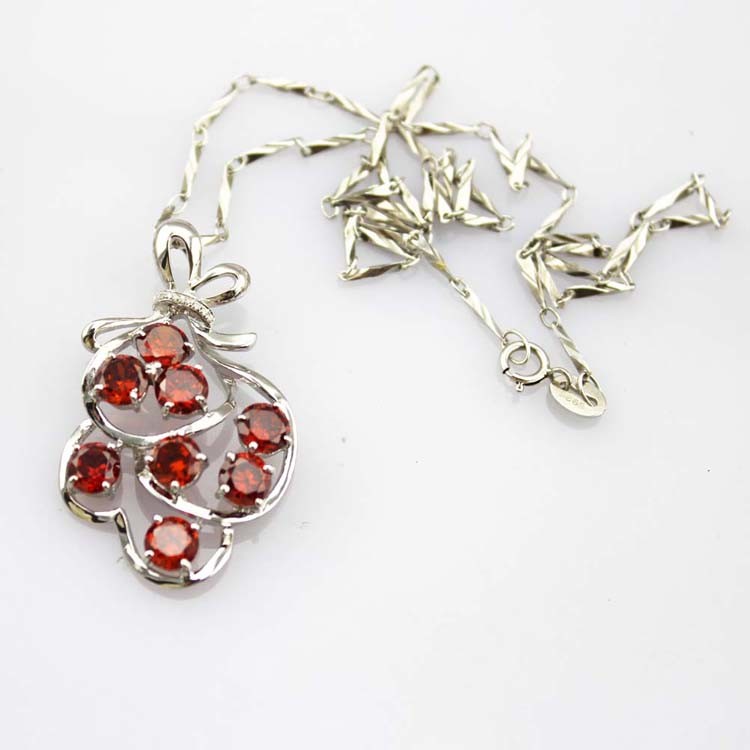 925 Silver Jewelry Grape Shape Blue Topaz Cubic Zircon Pendant Necklace (P44)