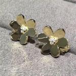 Van Cleef & Arpels Frivole earrings large model yellow gold round diamonds
