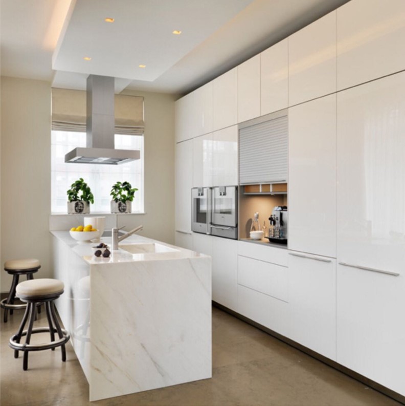 Customized Italian Furniture Complete Smart Wood Kitchen Cabinets with Veneer Finish