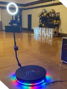 Quality Automatic 360 Photo Booth Machine Slow Motion Rotating Selfie Platform wholesale