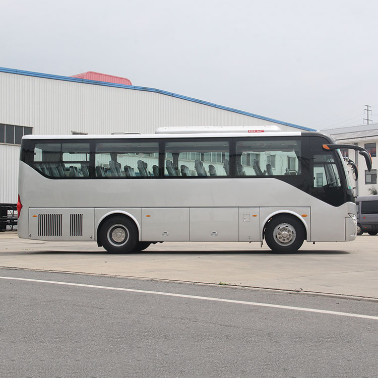 13400kg Max Weight Manual Transmission Luxury 38 Seats Passengers Tourist RHD Coach Bus