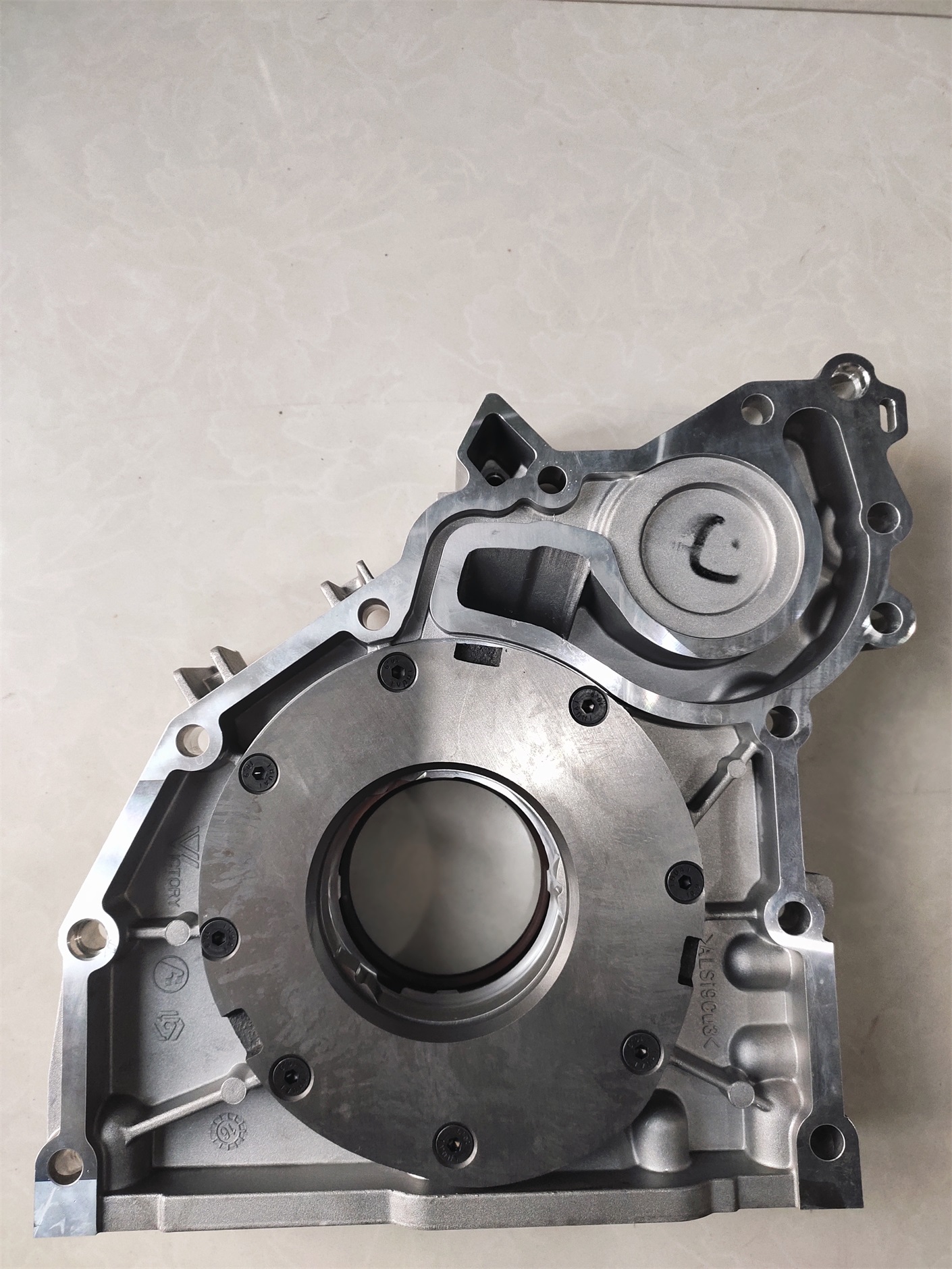 Deutz BF4M2012 Engine Spare Parts Excavator Oil Pump 04258381