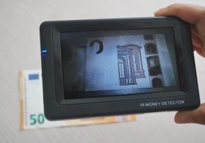 Quality Mini Portable UV Counterfeit Money Detector wholesale