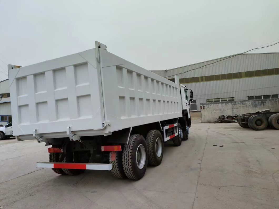 HOWO 8*4 Dump Truck White Transportation 375HP Sinotruk 12 Wheels