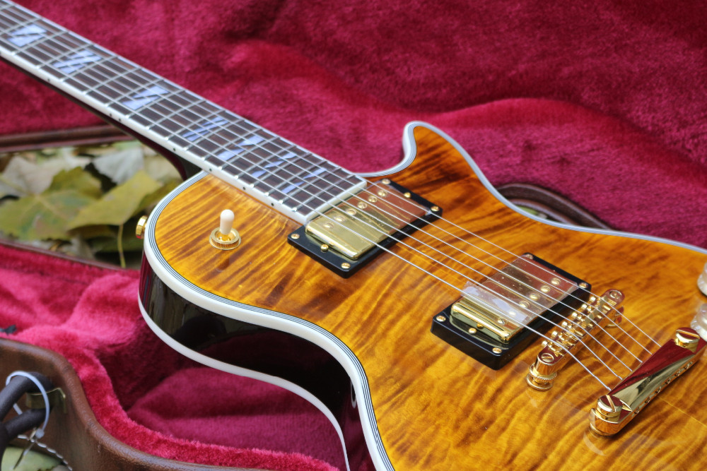 Custom double Tiger Flame Maple top supreme LP Electric Guitar golden hardware