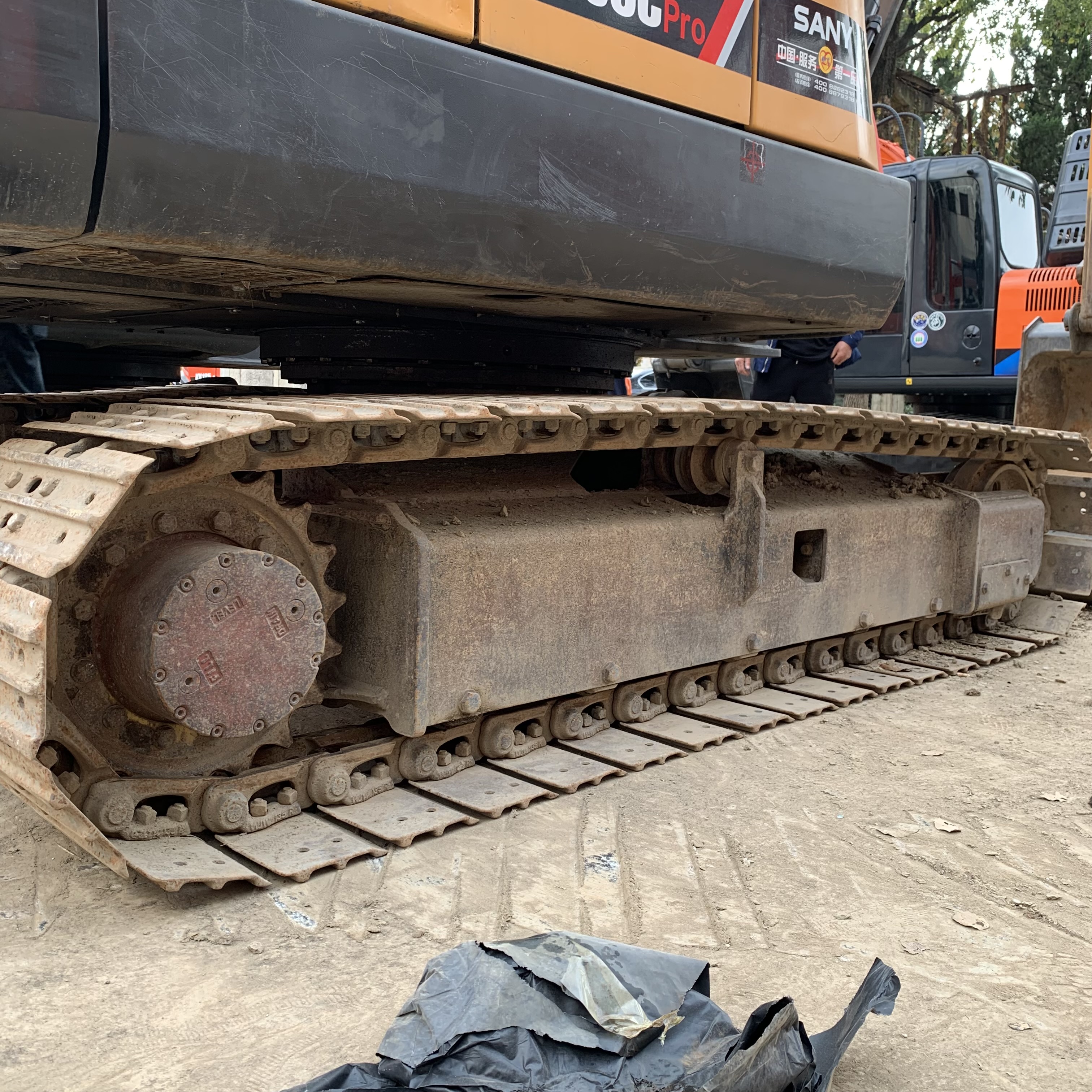 Sany SY60 Excavator in Good Condition with Original Design and 6000kg Operating Weight