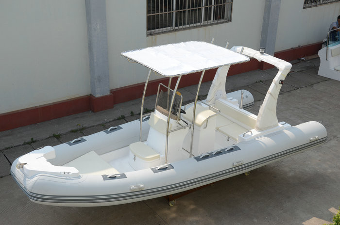 Comfortable White color Towable Inflatable River Boats RHIB Boat 5.8m length RIB580A