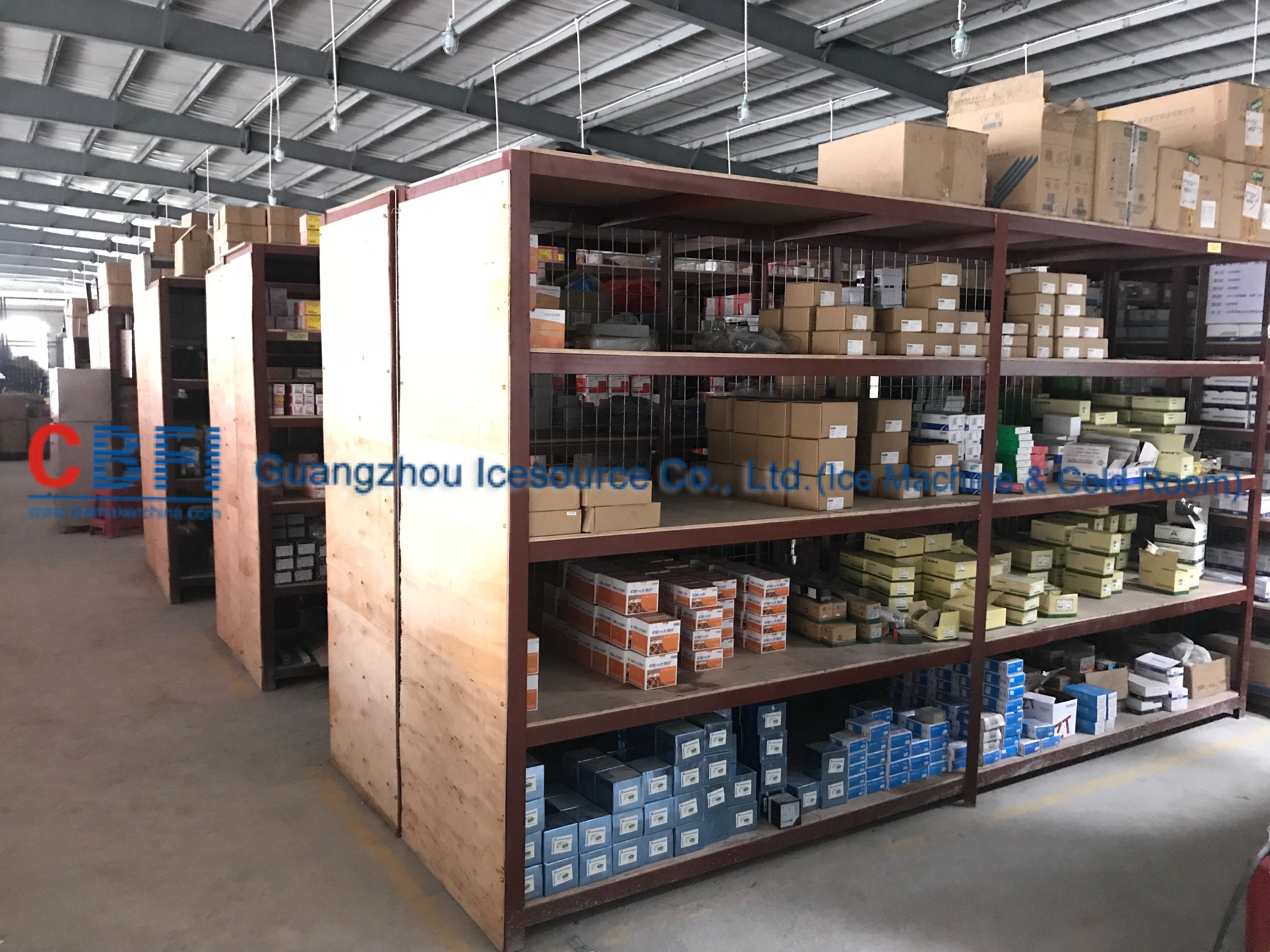22*22*22mm R507 Refrigerant Ice Cube Machine For Indonesia Ice Plant
