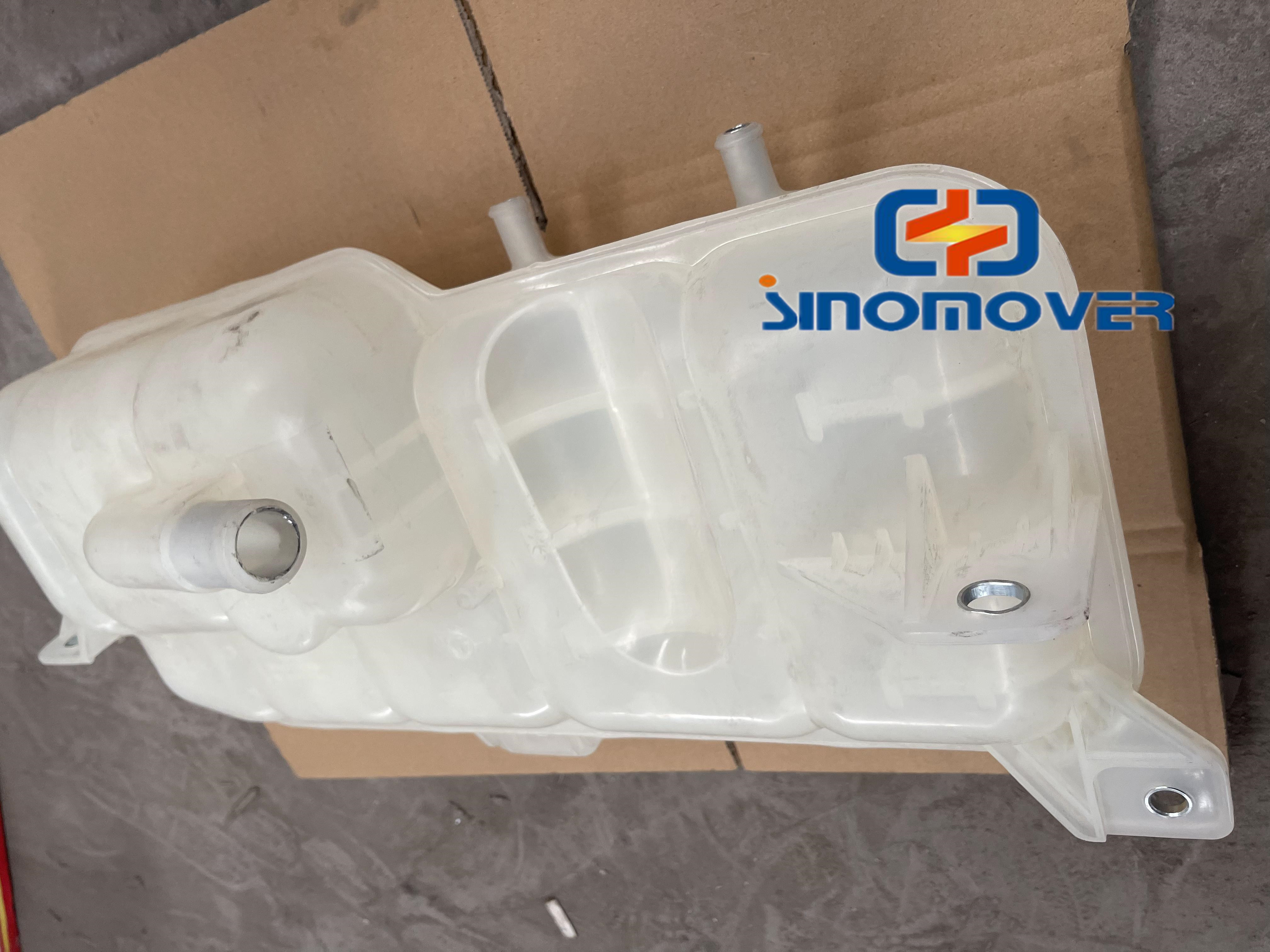WG9719530260 Truck Expansion Tank Original Sino Trucks Spare Parts