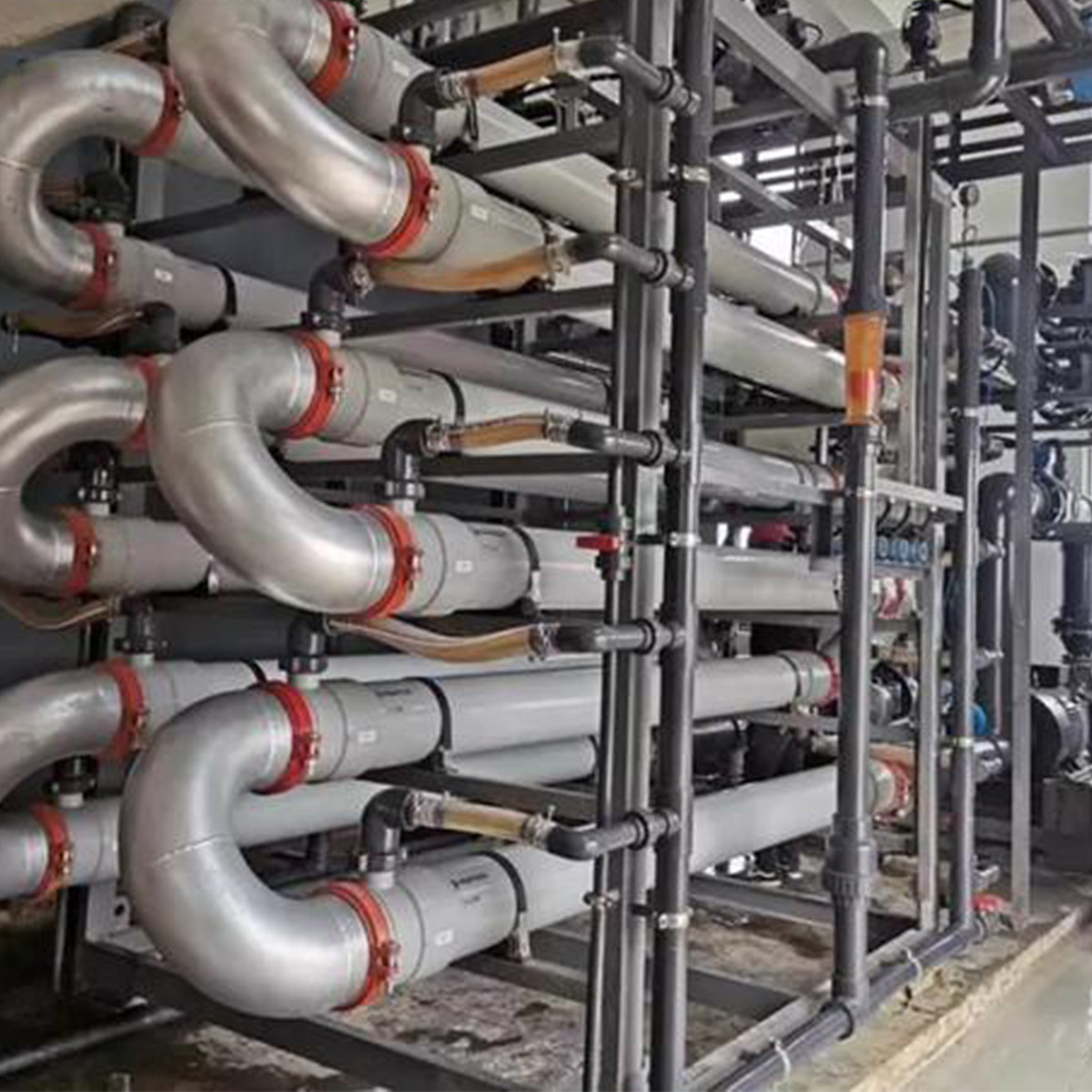 High-Performance Tubular Ultrafiltration for Precise Separation of Small Molecules