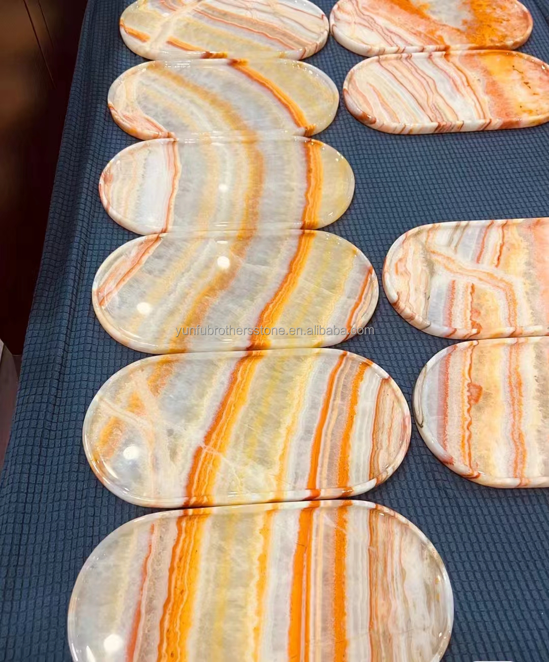 Hotel Table Furniture Design with Natural Stone Bookmatched Rainbow Onyx Marble Slab
