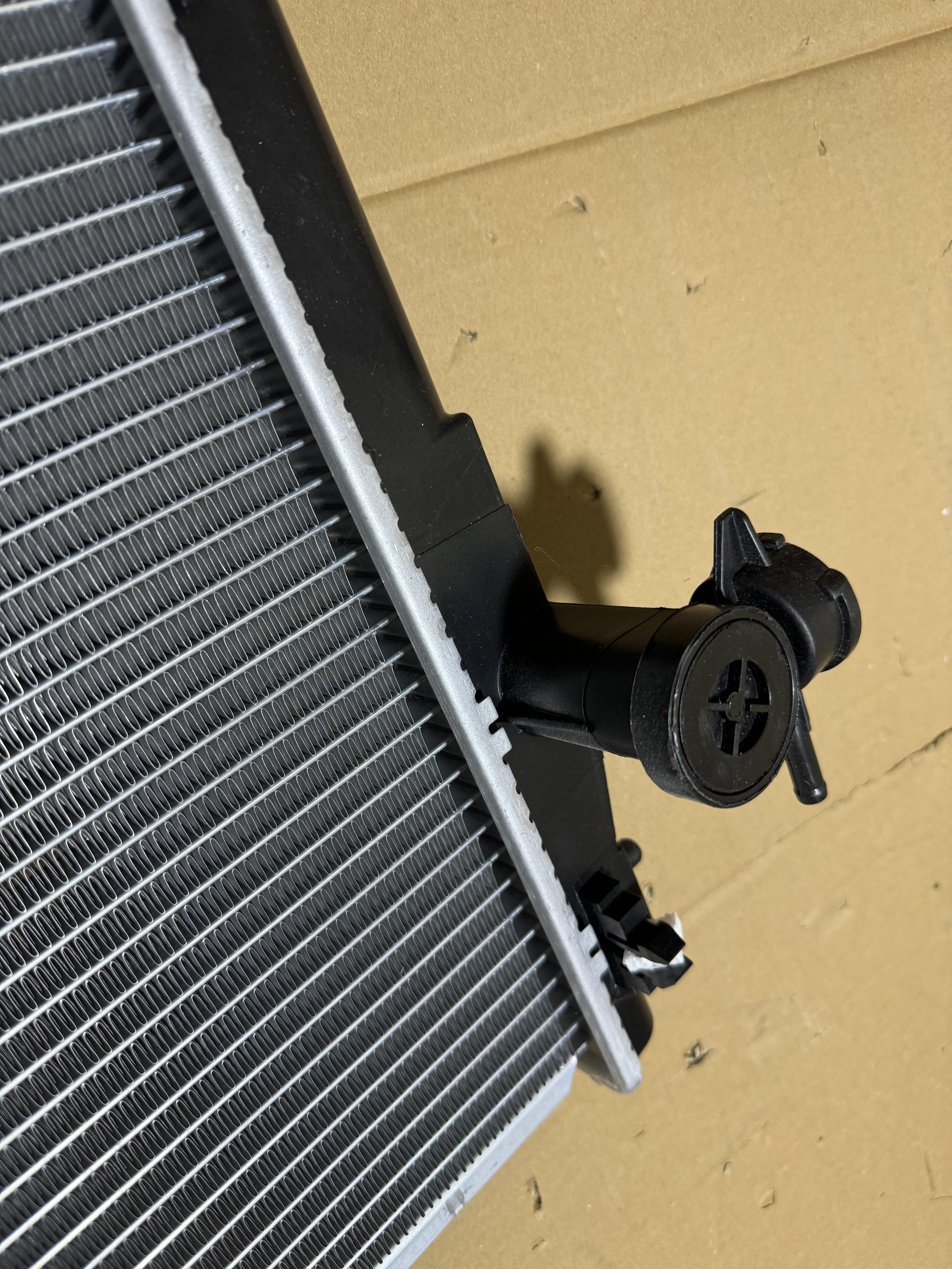 164000H290 164000H291 164000H370 Aluminum Radiator for TOYOTA CAMRY 2.0 2.4 2006-2011
