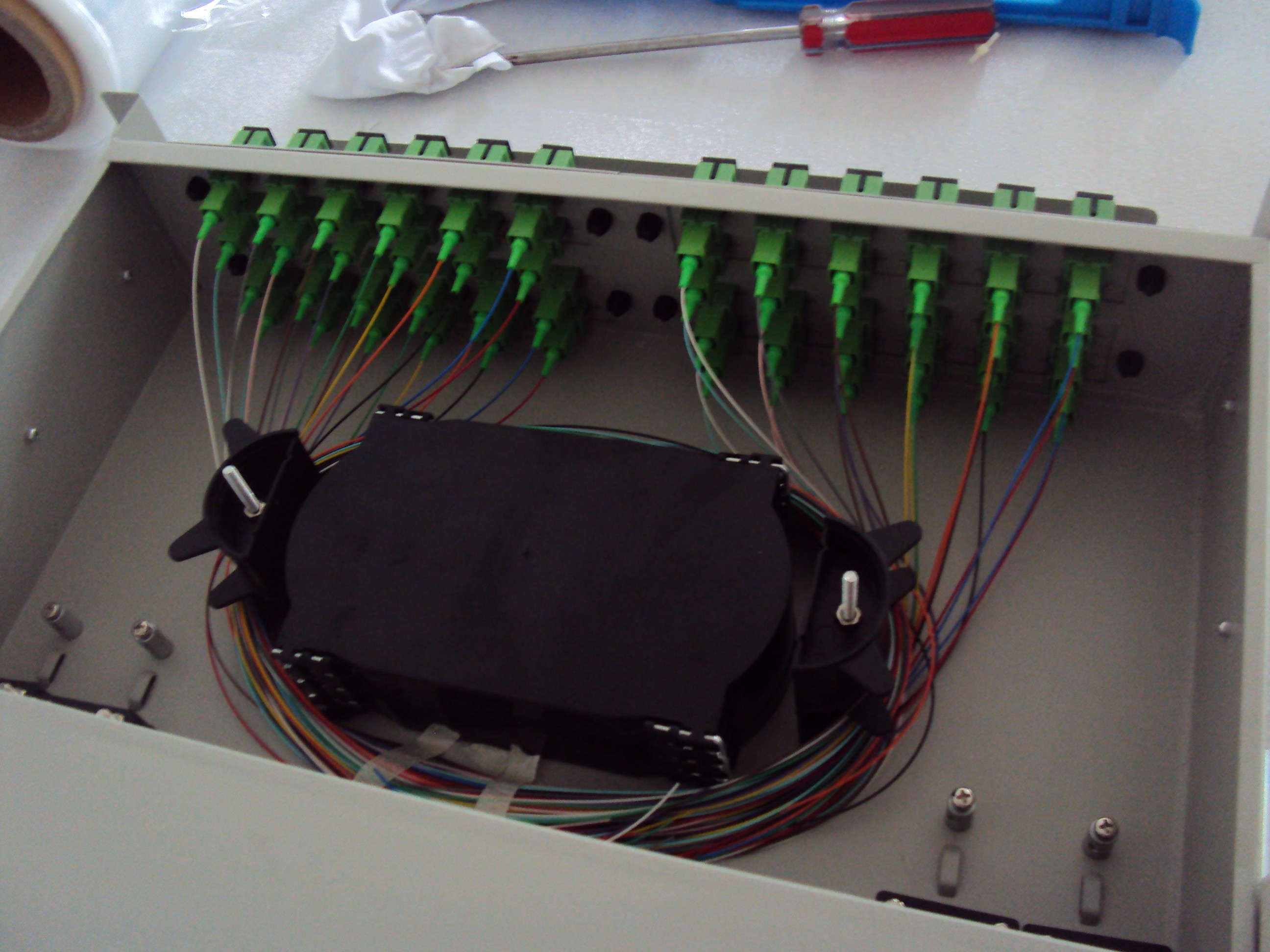 48FO FTTH Patch Panel ODF 19'' 2U Sliding SC For CATV