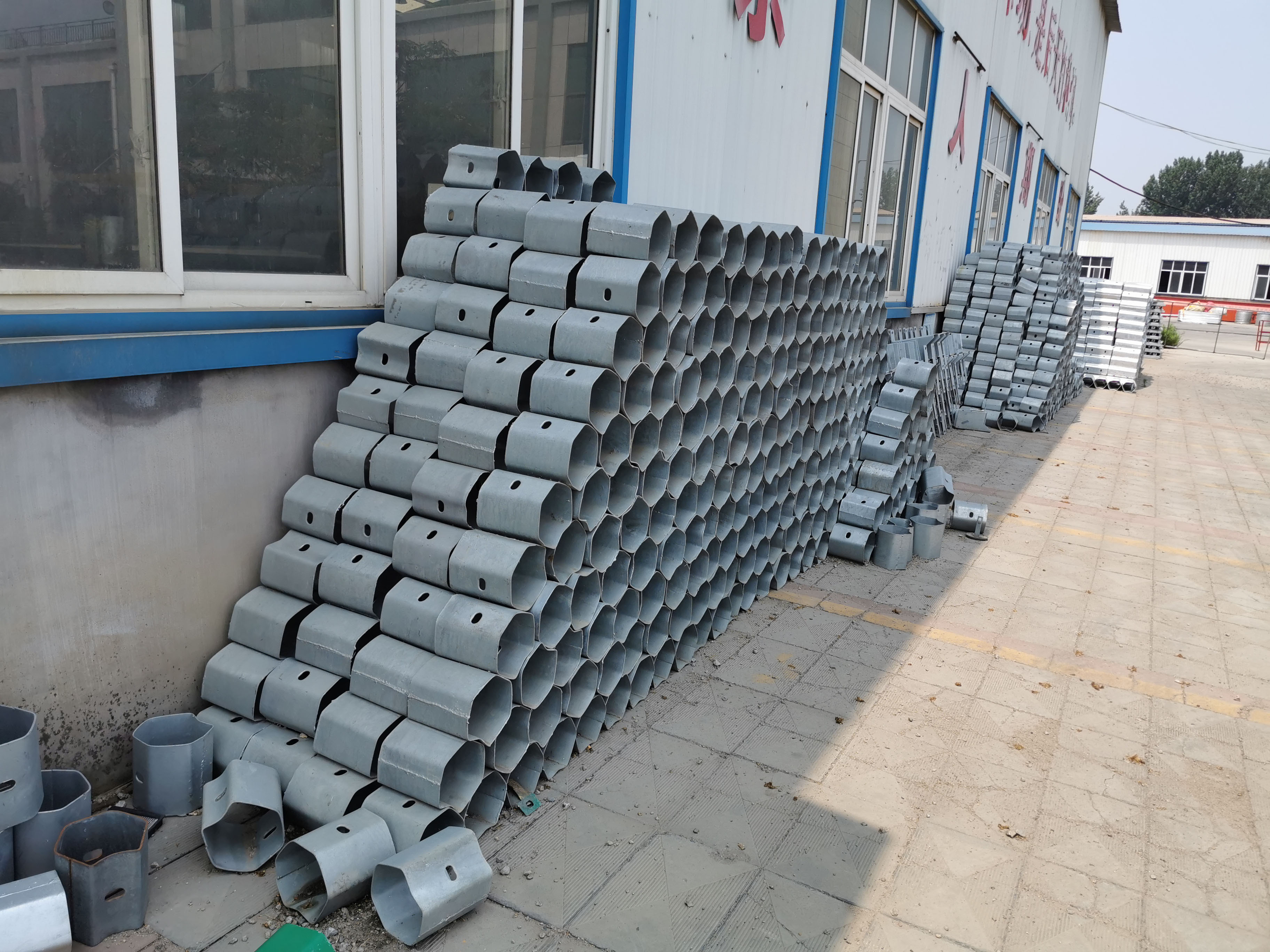 Q235 Q345 Galvanized Steel Highway Guardrail Block Spacer For Roadway Protection