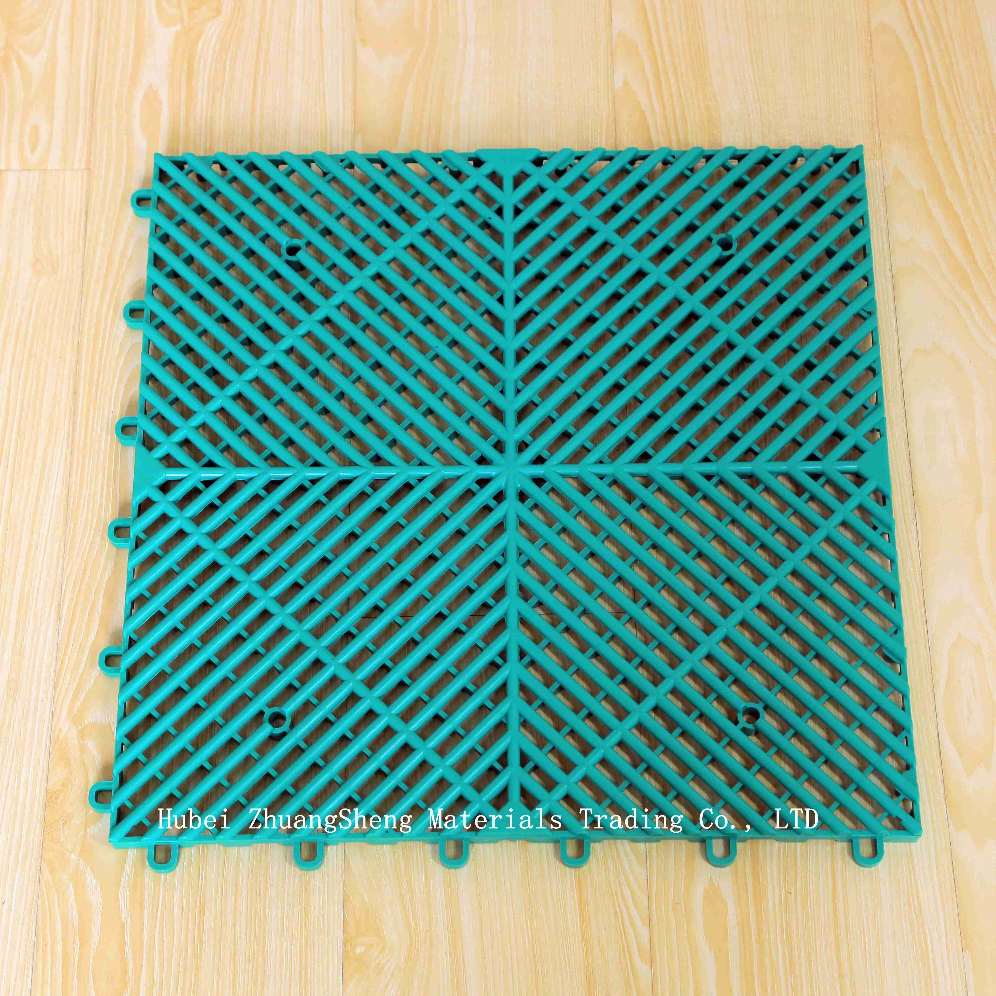1.8mm Plastic Floor / Plastic Permeable Floor / Modern Interlocking PP Flooring Indoor Sports Plastic Floor Mats