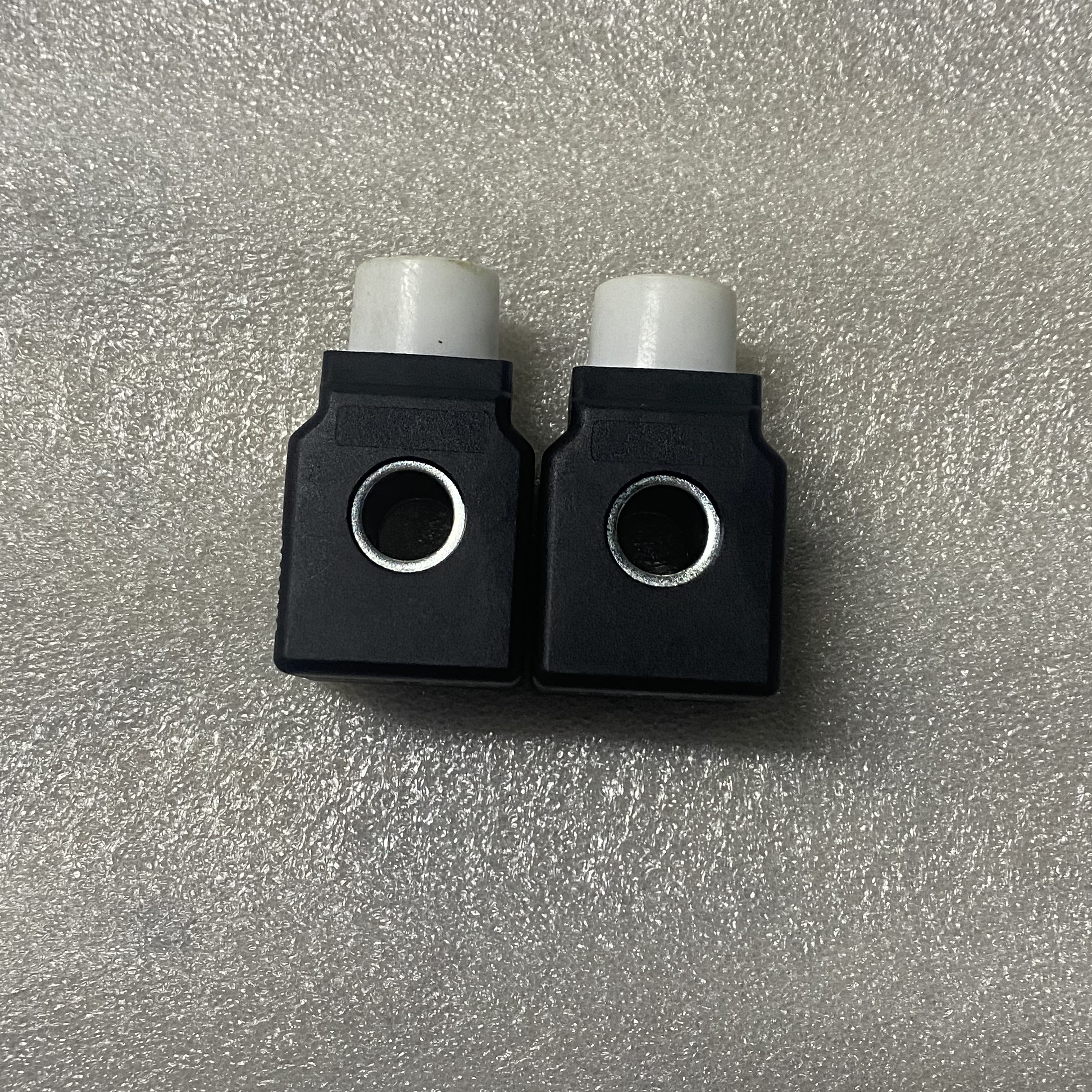 Black Square Coil Fluid Press 24VDC National Standard Certified Sany Zoomlion Putzmeister Concrete Pump Parts
