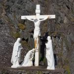 Jesus Statue Monument Marble Cross Sculpture Crucifixion Cemetery Church