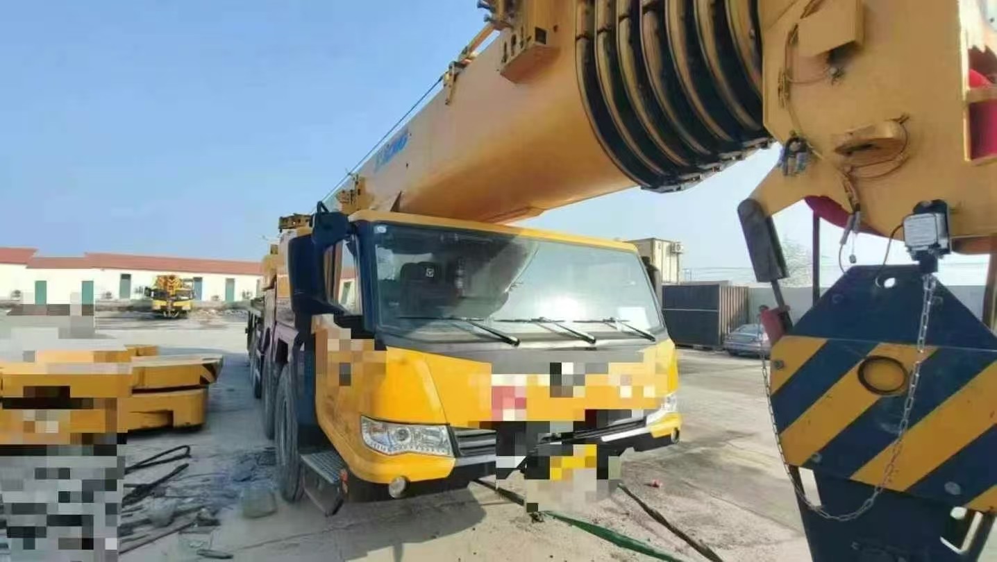 XCMG Heavy Equipment XCA130K8C 130 Ton Used Mobile Truck Crane for Sale