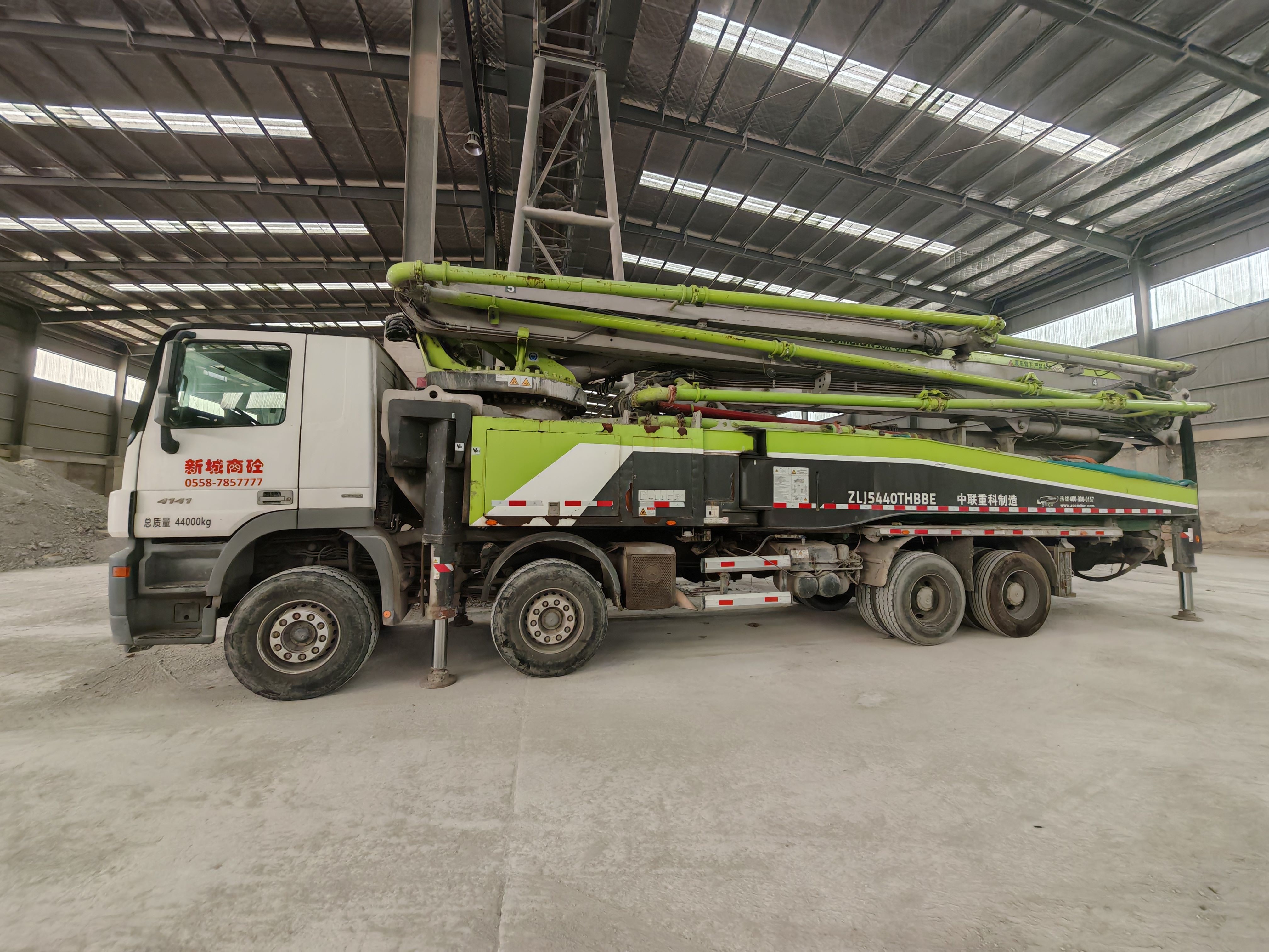 2019 56m Concrete Pump Truck with 4 Boom Sections in Original Condition