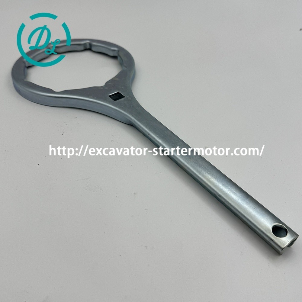 4646133 Fuel Filter Wrench Excavatpr Spare Part Excavator Hitachi