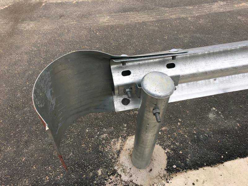 Q235 Q345 Galvanized Steel Highway Guardrail Bracket with Customized Specifications