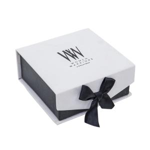 Quality Small CMYK PMS Cardboard Box With Handles Ribbon Magnetic Closure Gift Box wholesale