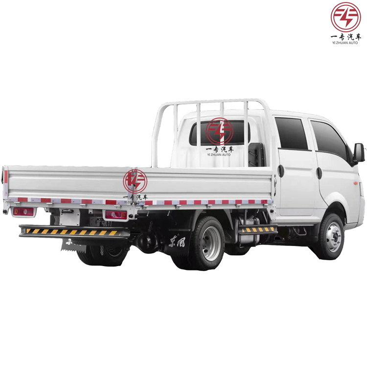 Small Dongfeng 4x2 Mini Diesel Light Cargo Pickup with 2t Capacity and Half a Row Seat