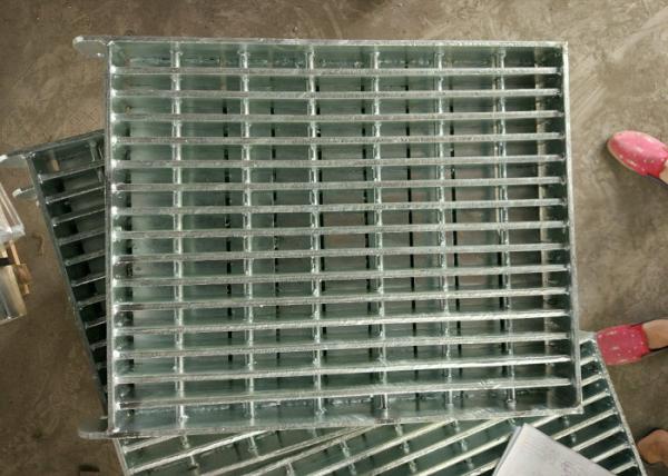 Industrial Galvanized Steel Walkway Grating Hot Galvanized Strong Impact