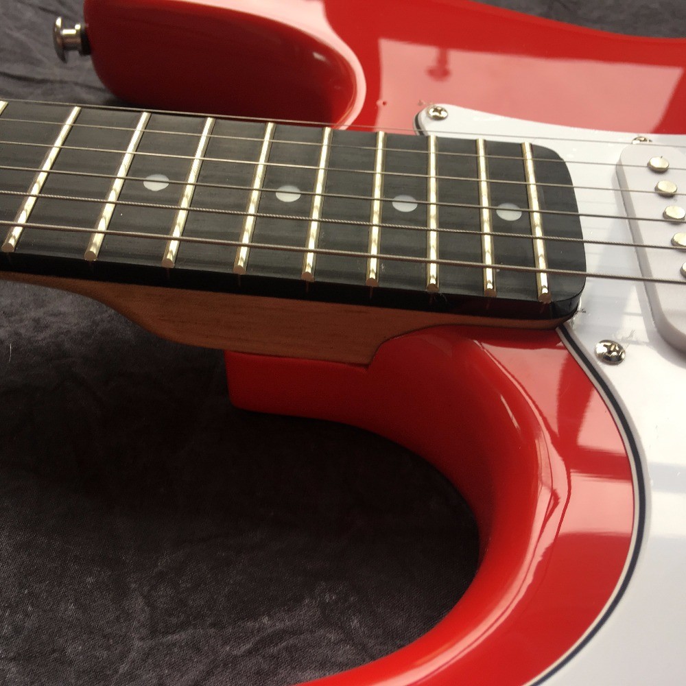 ST back metal red electric guitar, can be modified according to customization requirements