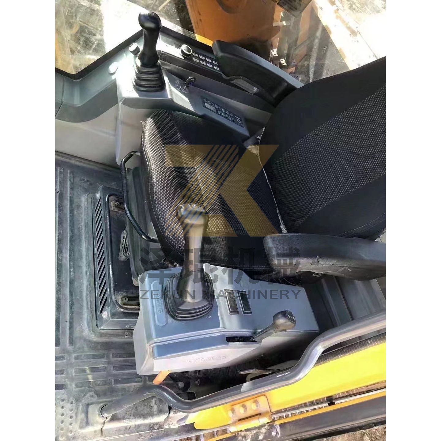 Used 20Ton XCMG XE200D Mini Excavator with Hydraulic Cylinder