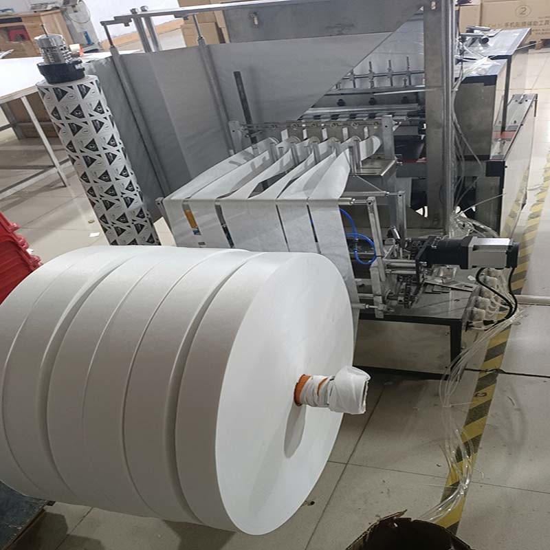 Mechanical Driven Four Side Sealing Packaging Machine 220V 5KW 6 Lanes Alcohol Swab Production