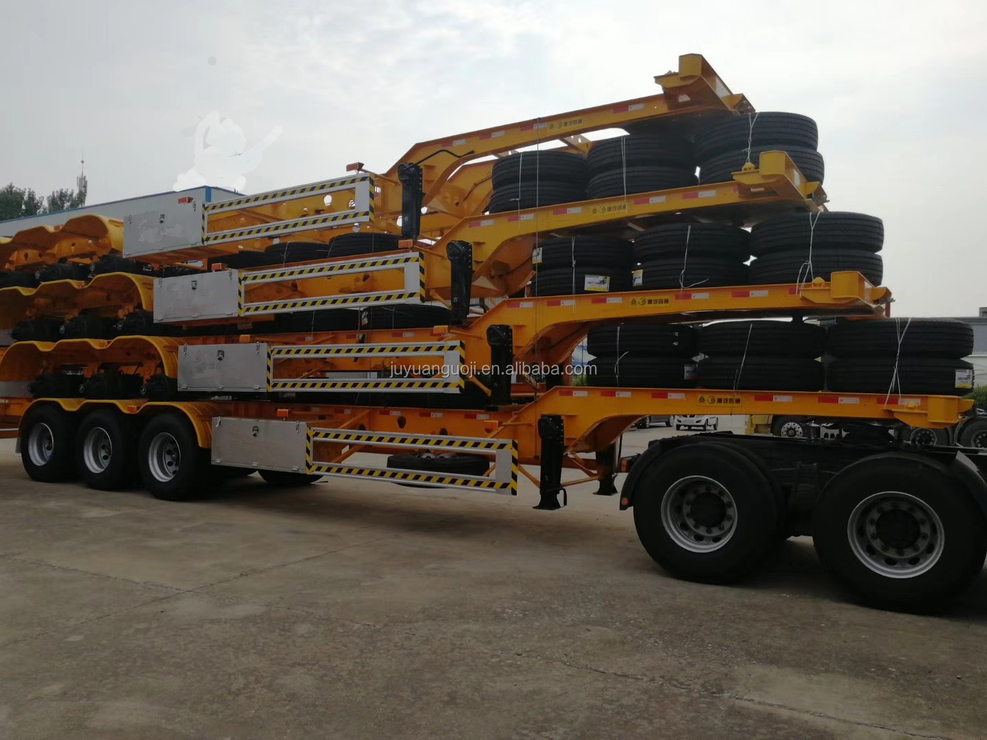 2020 3 Axle Container 40ft Truck Trailer Chasis Skeleton Semi Trailer with Steel Q235