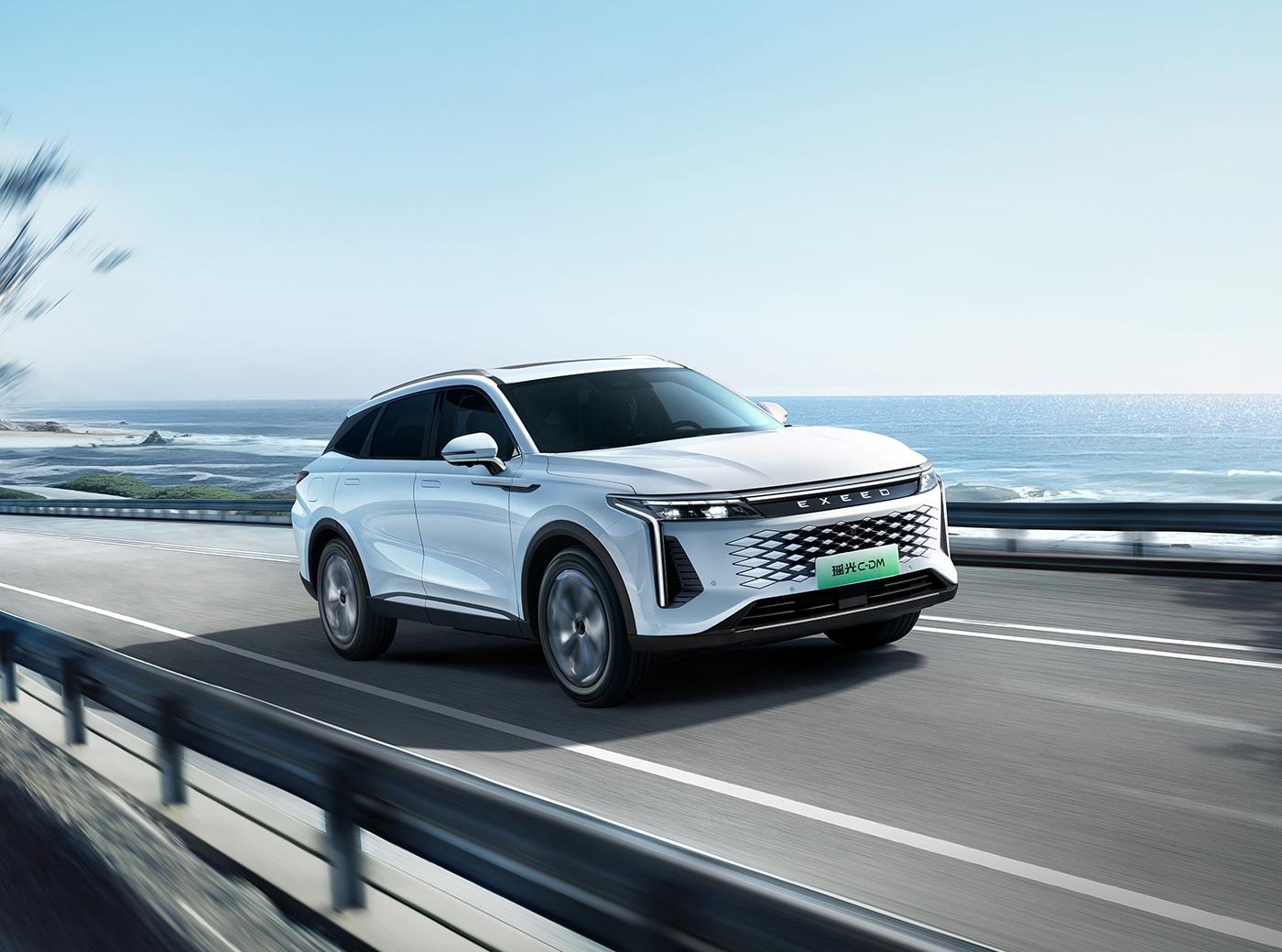 Chery Yaoguang C-DM Plug-In Hybrid Electric SUV With 1300km Range